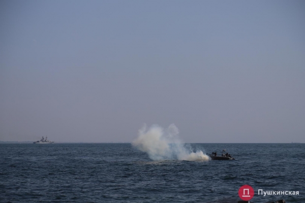 Военно-морской парад ко Дню независимости в Одессе: как это было. Фоторепортаж