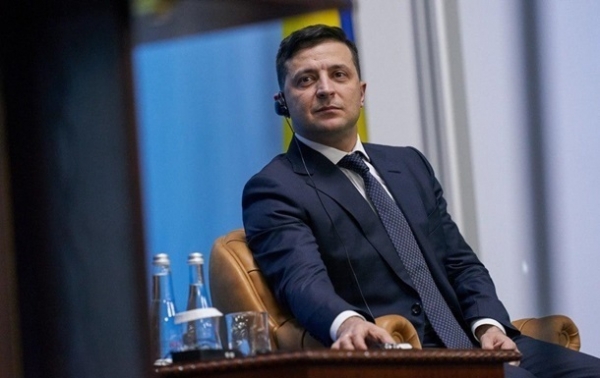 Зеленский проводит первую встречу с Шольцем