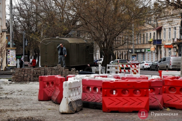 «Тепловые» раскопки на Александровском проспекте: улицу наконец-то открыли для транспорта