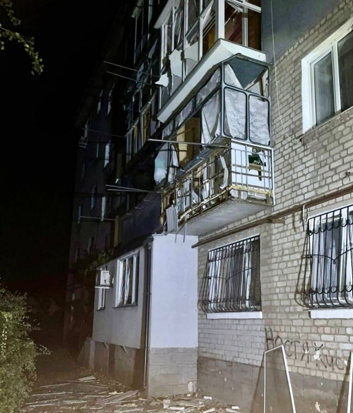 Вночі ворог випустив по Нікополю десятки снарядів, Запоріжжя атаковано дронами (фото)