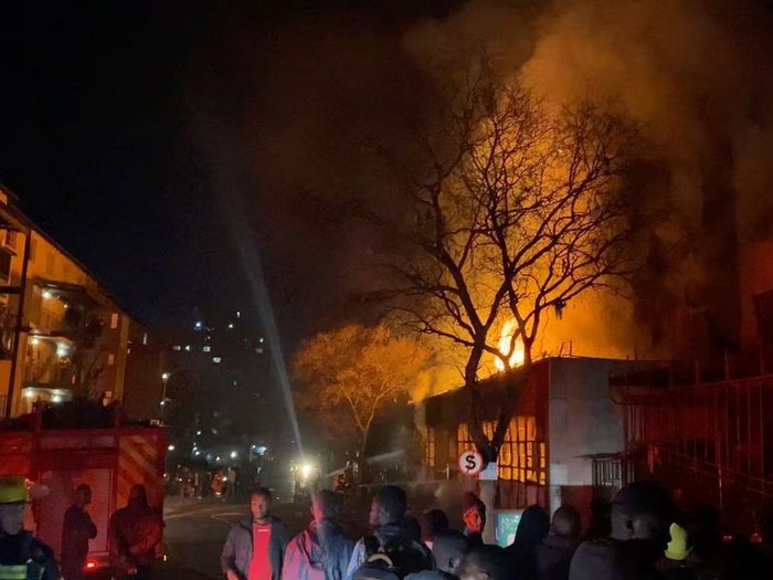 Катастрофічна пожежа в ПАР забрала життя понад 70 осіб