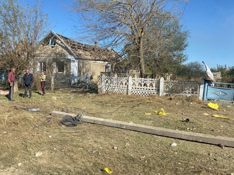 Росіяни завдали потужного удару по селу на Херсонщині: є загиблі та поранені (фото)