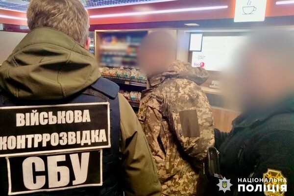 15 тысяч гривен или ротация на фронт: в Одессе заместитель командира военной части попался на взятке