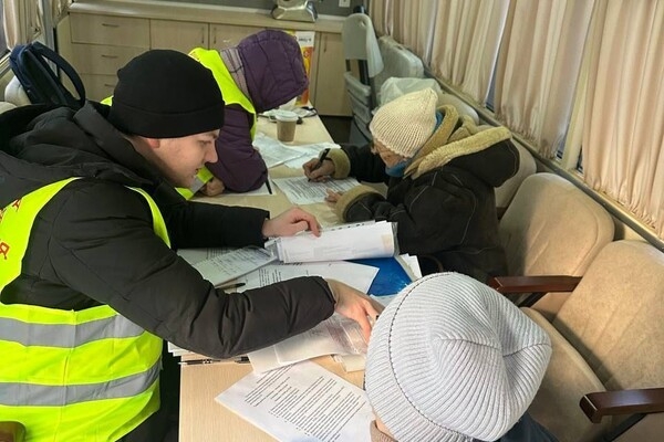 Атака "шахедами" по Одессе повредила 15 домов: где развернули оперативные штабы для помощи (обновлено)