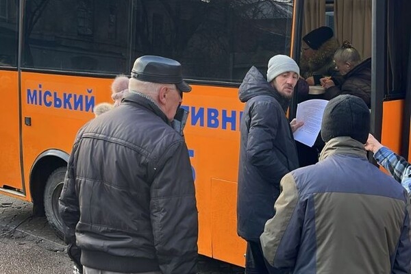 Атака "шахедами" по Одессе повредила 15 домов: где развернули оперативные штабы для помощи (обновлено)