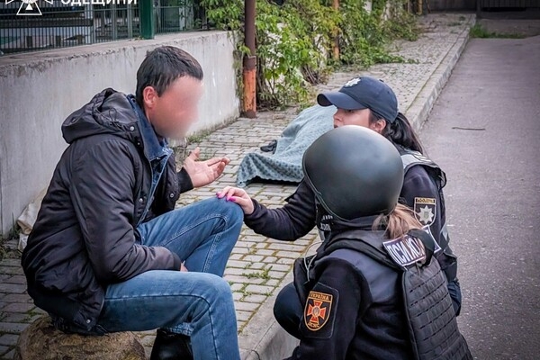 Оккупанты ударили баллистикой по Одессе: пострадали 29 человек, четверо погибли (обновляется)