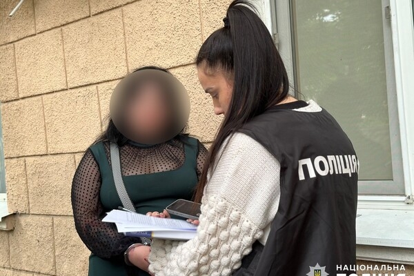 В Одессе женщина за 9000 долларов "делала" мужчин непригодными к службе  