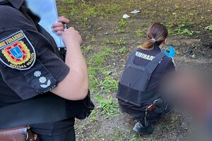 В Одессе в парке обнаружили тело мужчины рядом с обломками гранаты