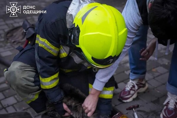 В центре Одессы вспыхнул пожар в квартире: подробности