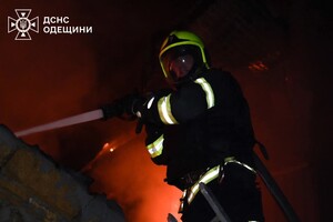 Пожары и пострадавшие в пригороде Одессы: последствия вечерней атаки БпЛА (обновлено)