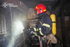 В Приморском районе Одессы горела квартира: пострадал мужчина