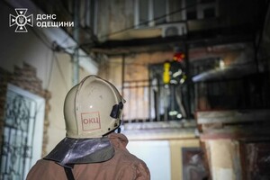 В Приморском районе Одессы горела квартира: пострадал мужчина