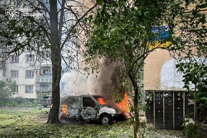 РФ атаковала Одессу дронами: обломки БпЛА упали на дом, пострадали люди (обновлено) РФ атаковала Одессу дронами: обломки БпЛА упали на дом, пострадали люди (обновлено)